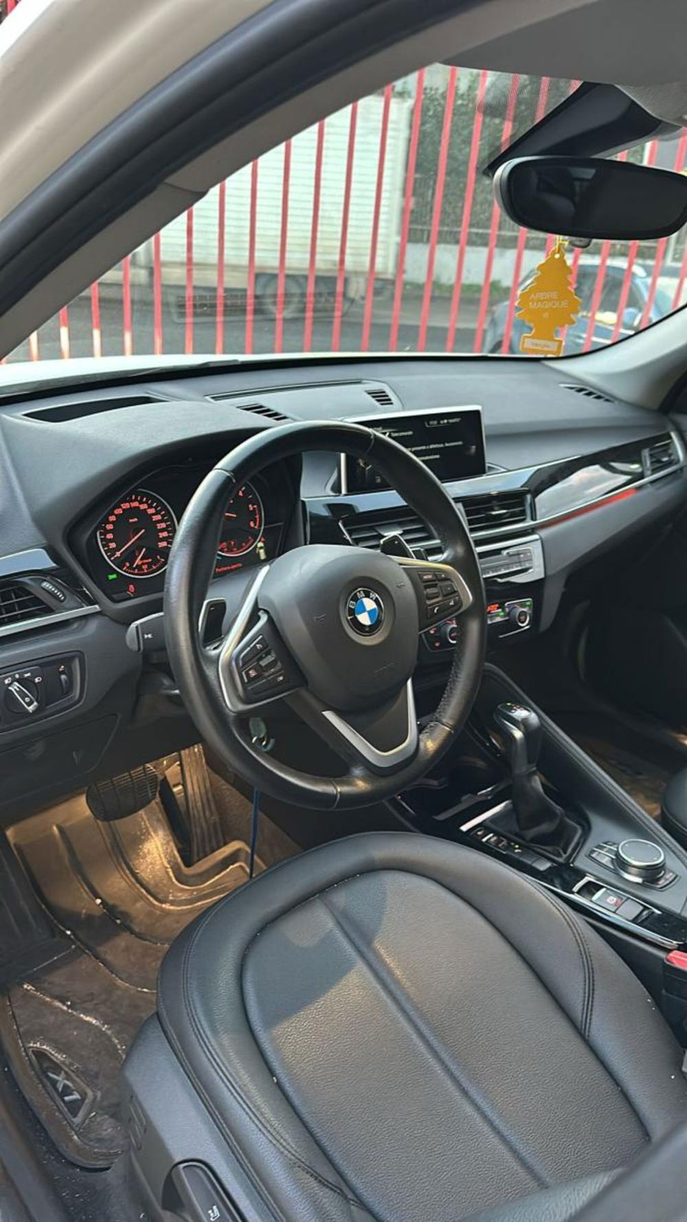 BMW X1 usata a Napoli (10)