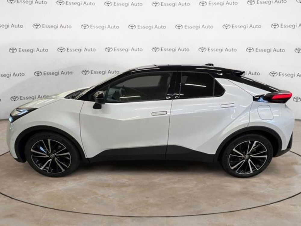 Toyota Toyota C-HR usata a Vercelli (3)