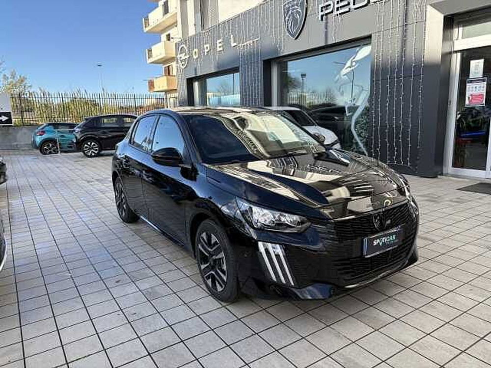 Peugeot 208 nuova a Vibo Valentia (3)