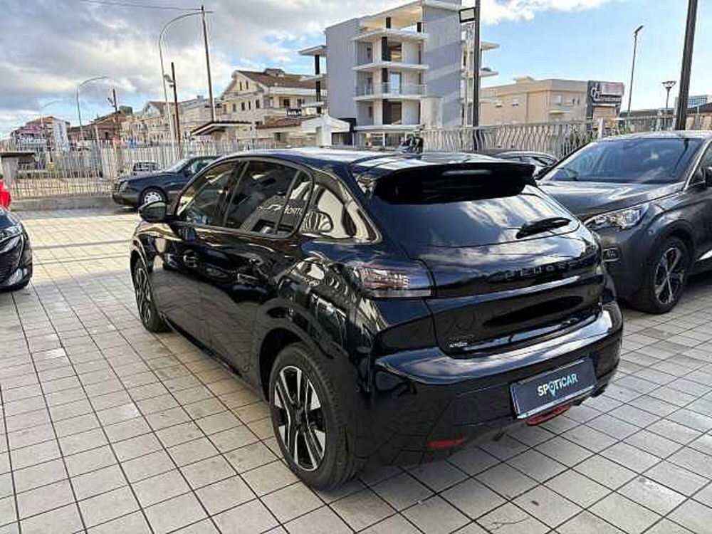 Peugeot 208 nuova a Vibo Valentia (7)