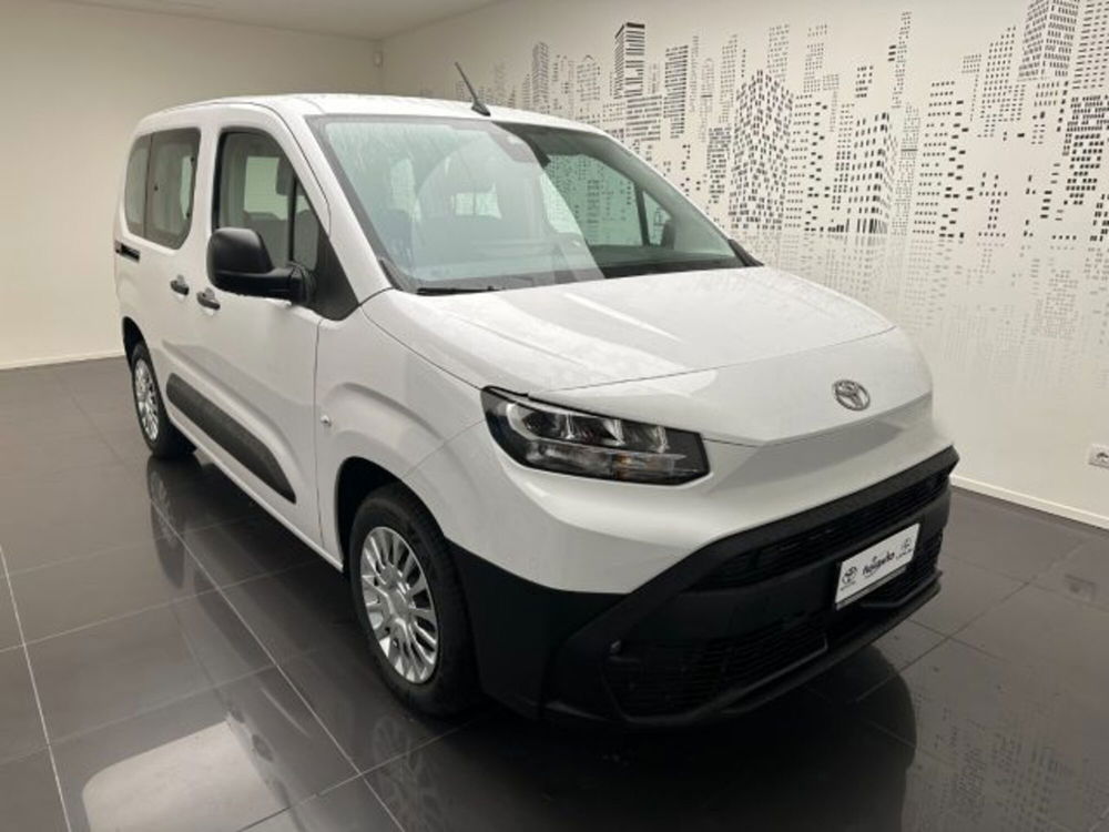 Toyota Proace City Verso nuova a Cuneo (2)