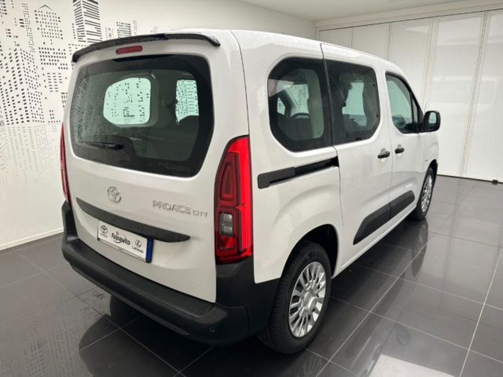 Toyota Proace City Verso nuova a Cuneo (3)