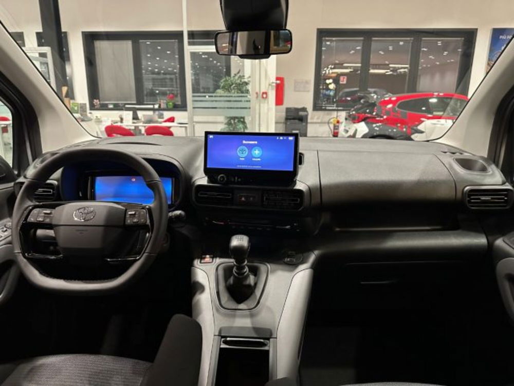 Toyota Proace City Verso nuova a Cuneo (11)