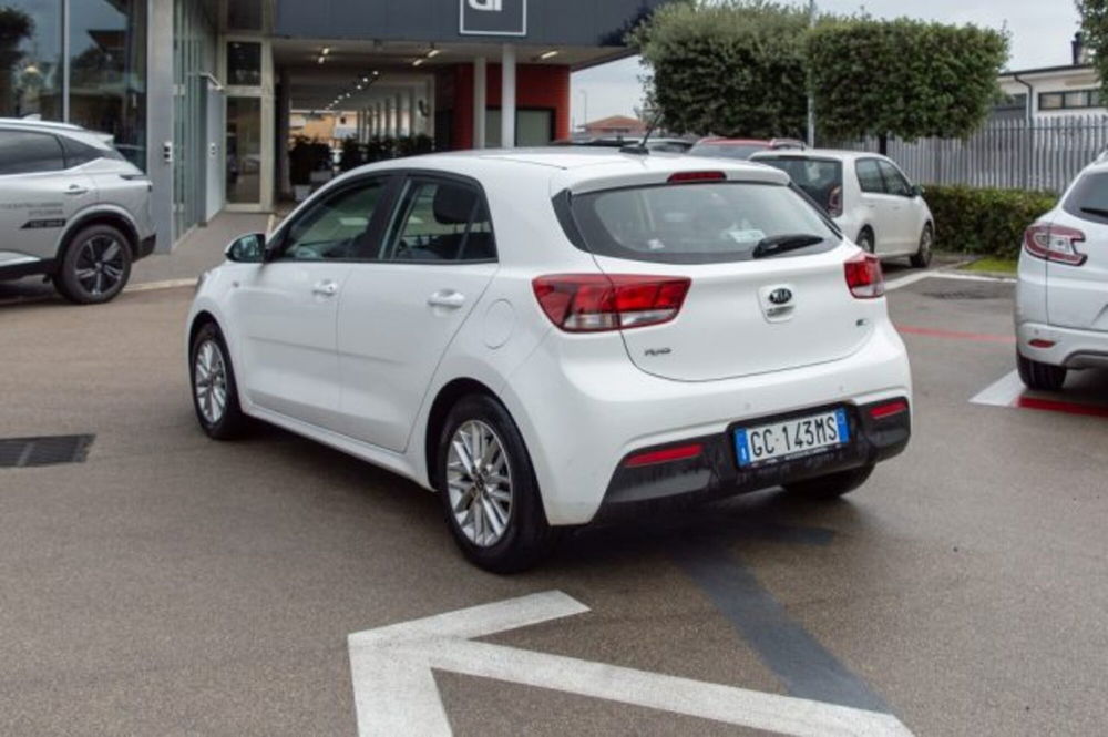 Kia Rio usata a Latina (5)