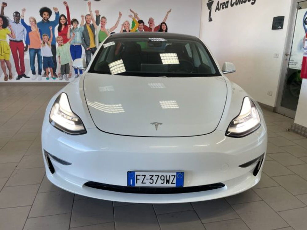 Tesla Model 3 usata a Salerno (2)