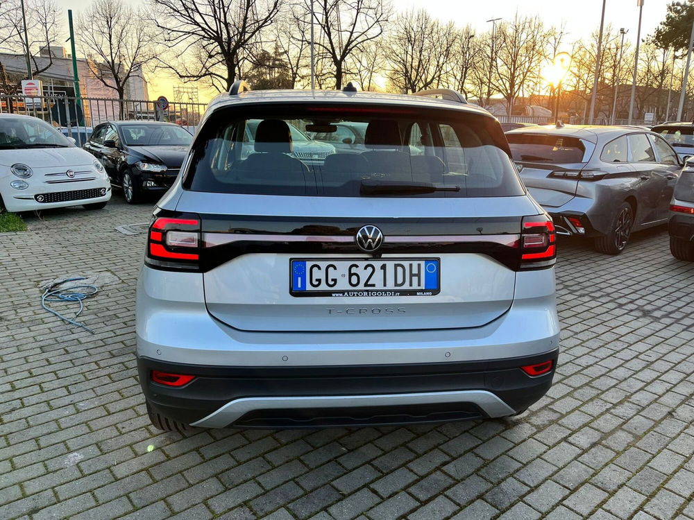 Volkswagen T-Cross usata a Milano (8)