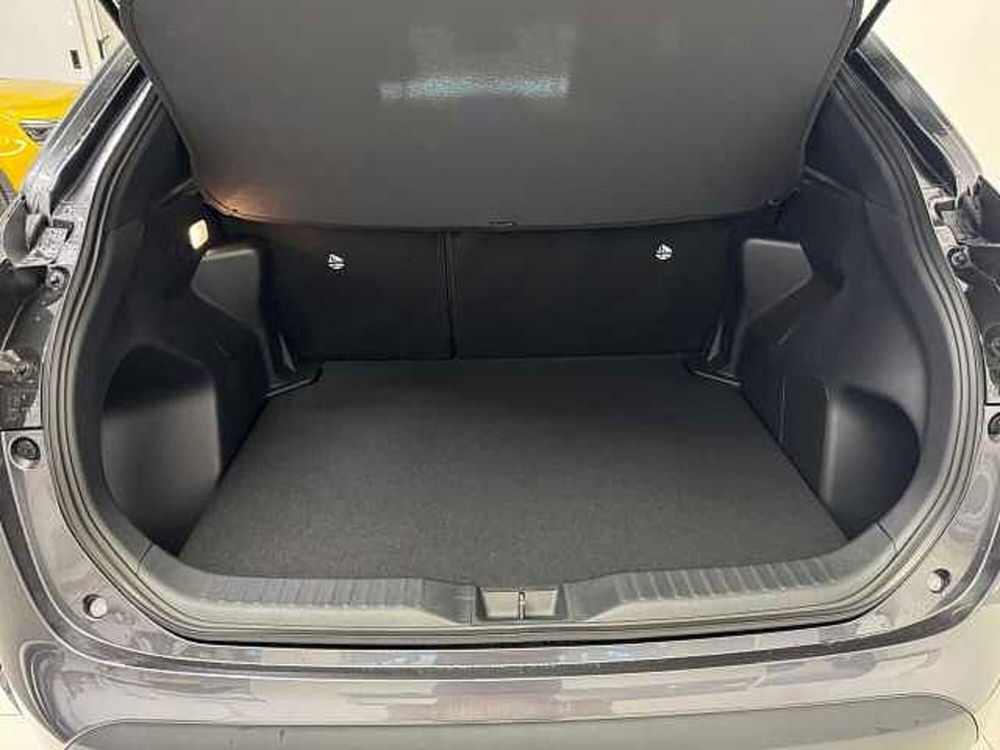 Toyota Yaris Cross nuova a Brescia (10)