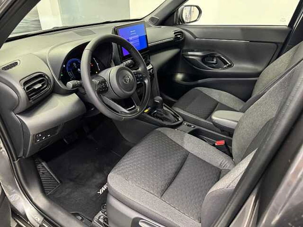 Toyota Yaris Cross nuova a Brescia (8)