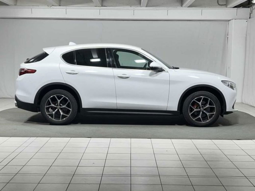 Alfa Romeo Stelvio usata a Sondrio (6)