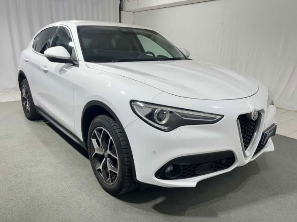 Alfa Romeo Stelvio usata a Sondrio (7)