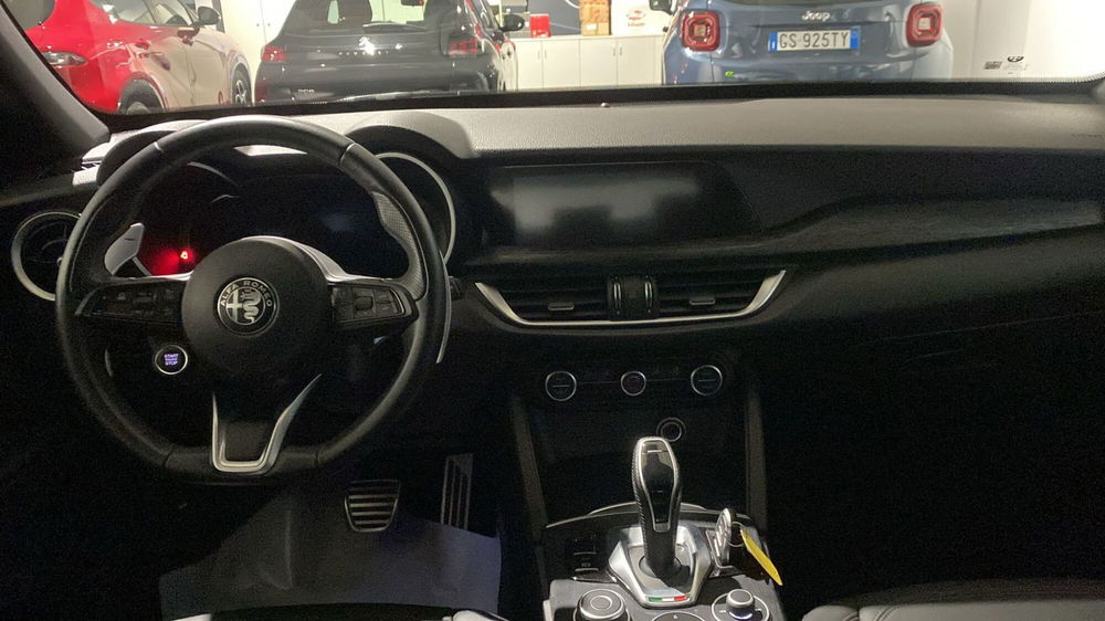 Alfa Romeo Stelvio usata a Bergamo (17)