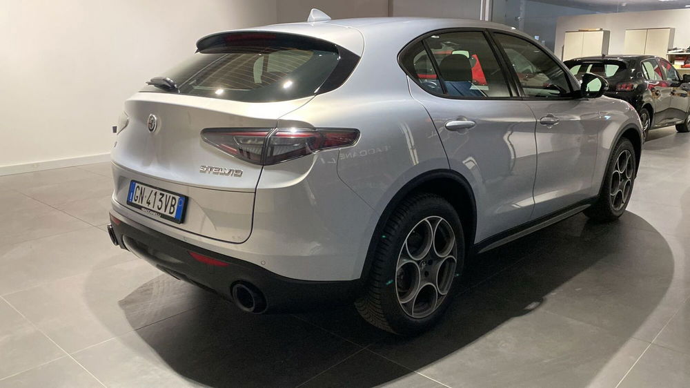 Alfa Romeo Stelvio usata a Bergamo (4)