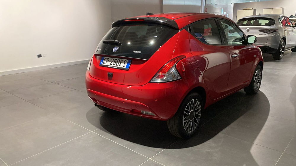 Lancia Ypsilon usata a Bergamo (4)