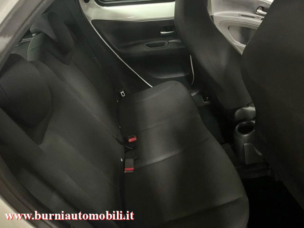 Toyota Aygo X usata a Milano (14)