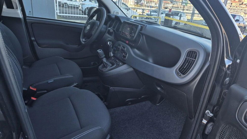 Fiat Panda Cross nuova a Torino (15)