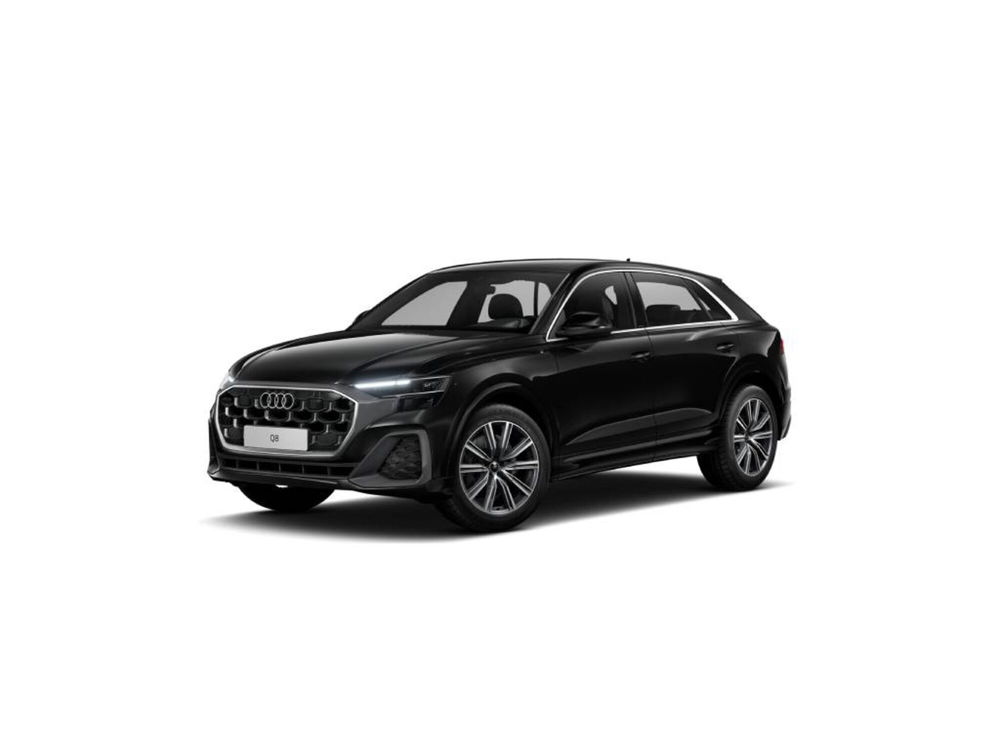 Audi Q8 nuova a Novara