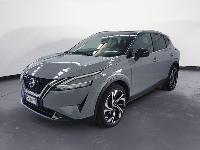 Nissan Qashqai 1.3 mhev Tekna 4wd 158cv xtronic del 2022 usata a Maglie