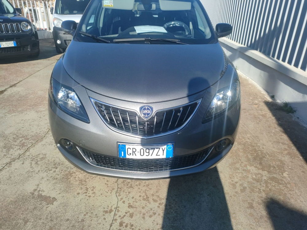 Lancia Ypsilon usata a Lecce (13)