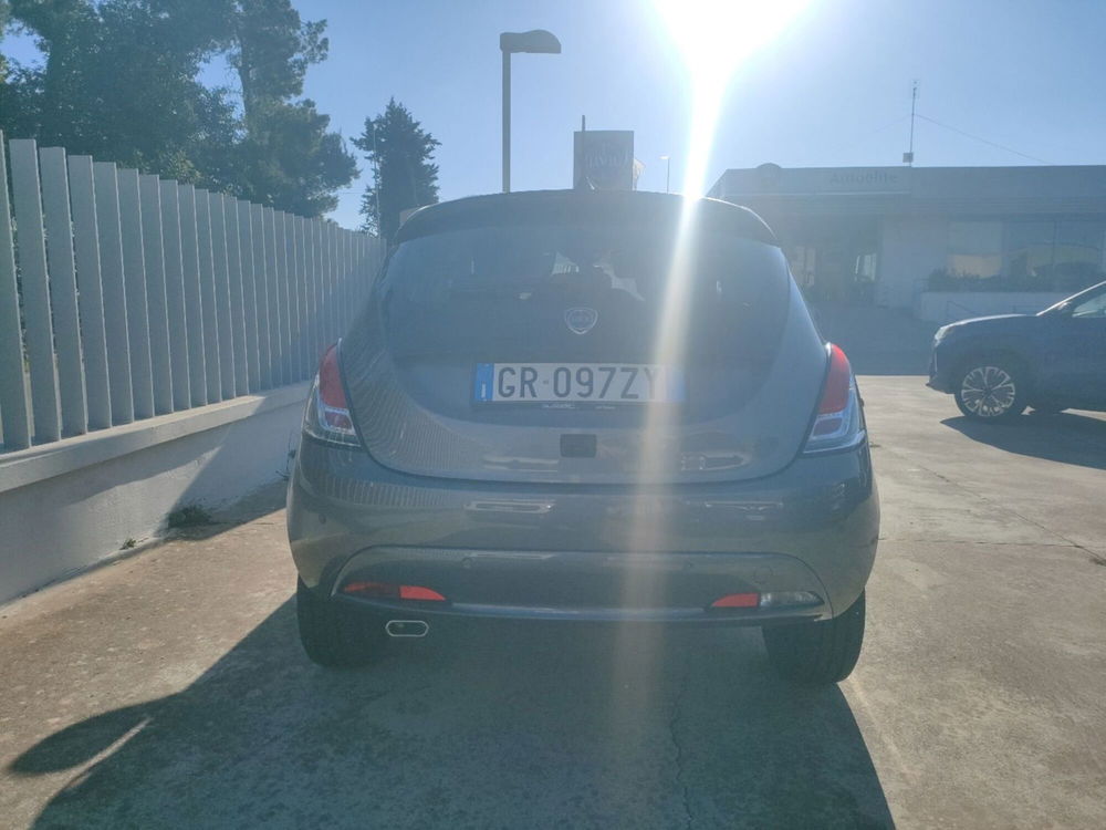 Lancia Ypsilon usata a Lecce (4)