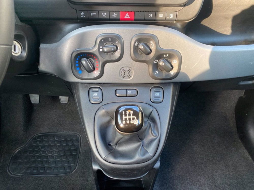 Fiat Panda Cross usata a Milano (15)