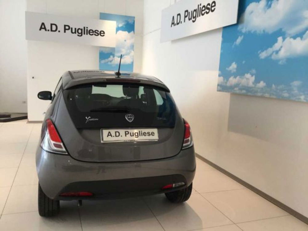 Lancia Ypsilon usata a Caltanissetta (5)