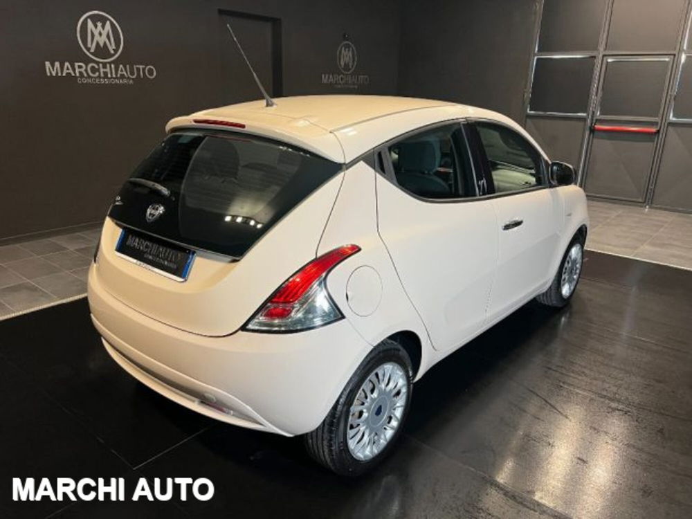 Lancia Ypsilon usata a Perugia (5)