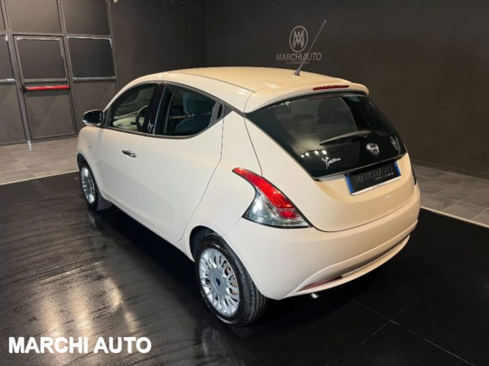 Lancia Ypsilon usata a Perugia (7)