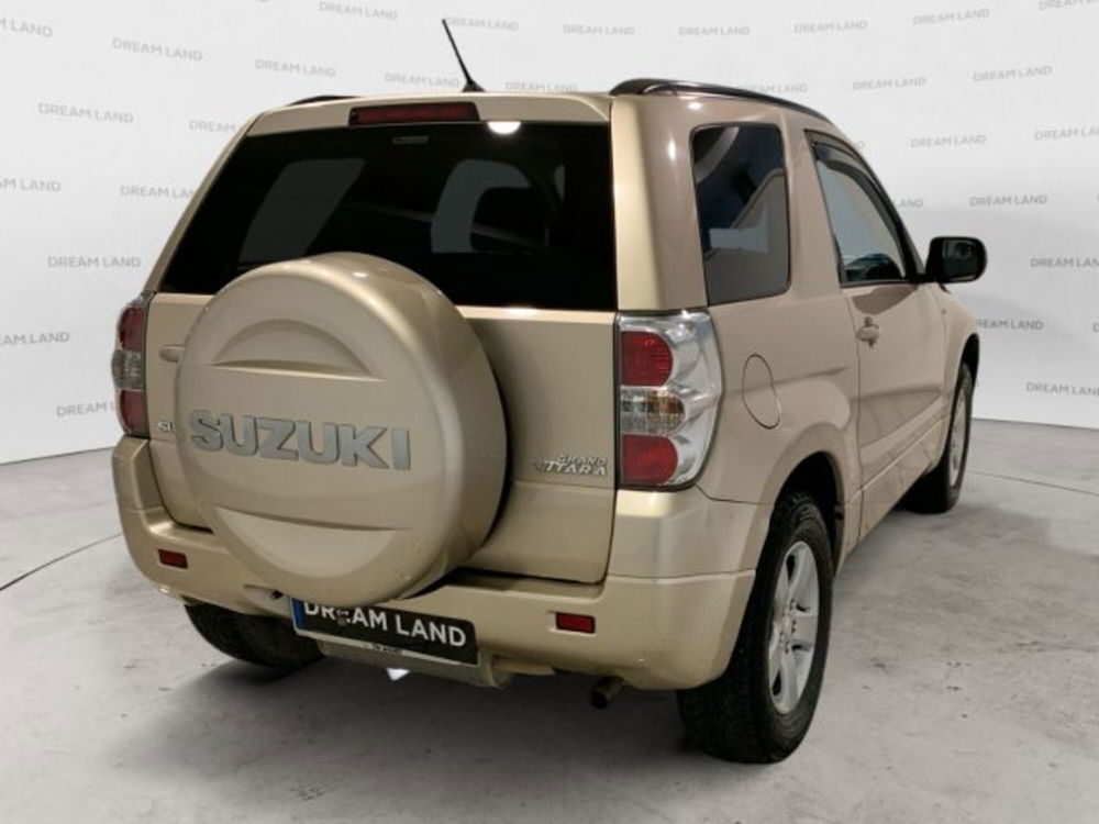 Suzuki Grand Vitara usata a Livorno (6)