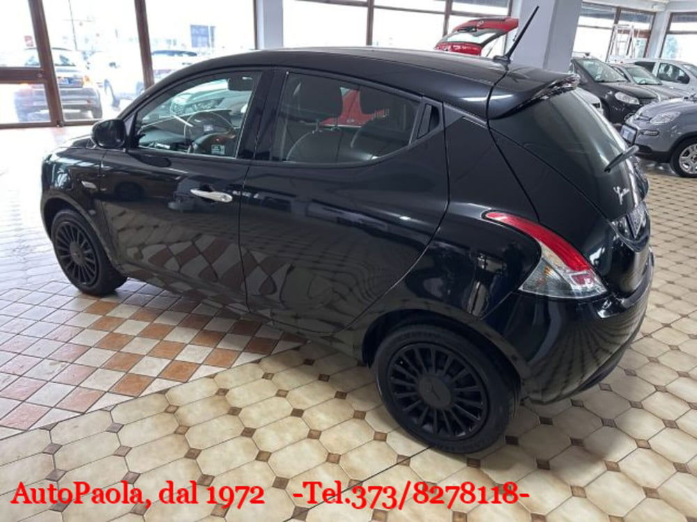 Lancia Ypsilon usata a Verona (2)