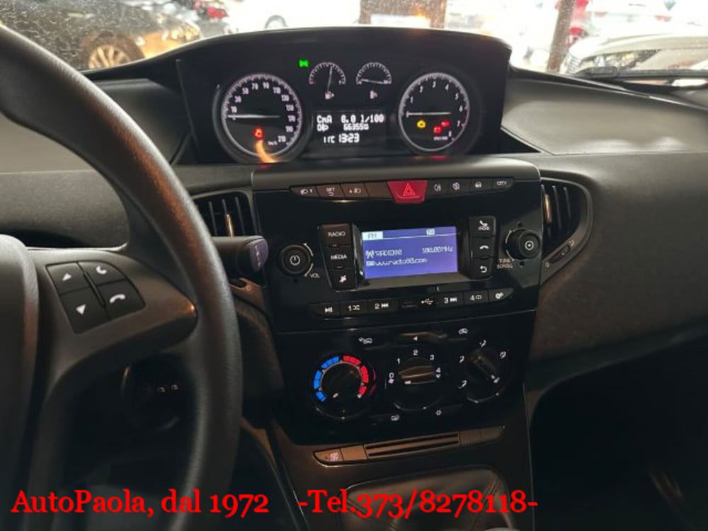 Lancia Ypsilon usata a Verona (6)