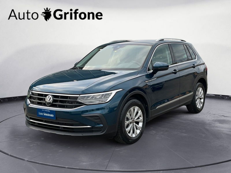 Volkswagen Tiguan 2.0 tdi Life 150cv dsg del 2023 usata a Modena