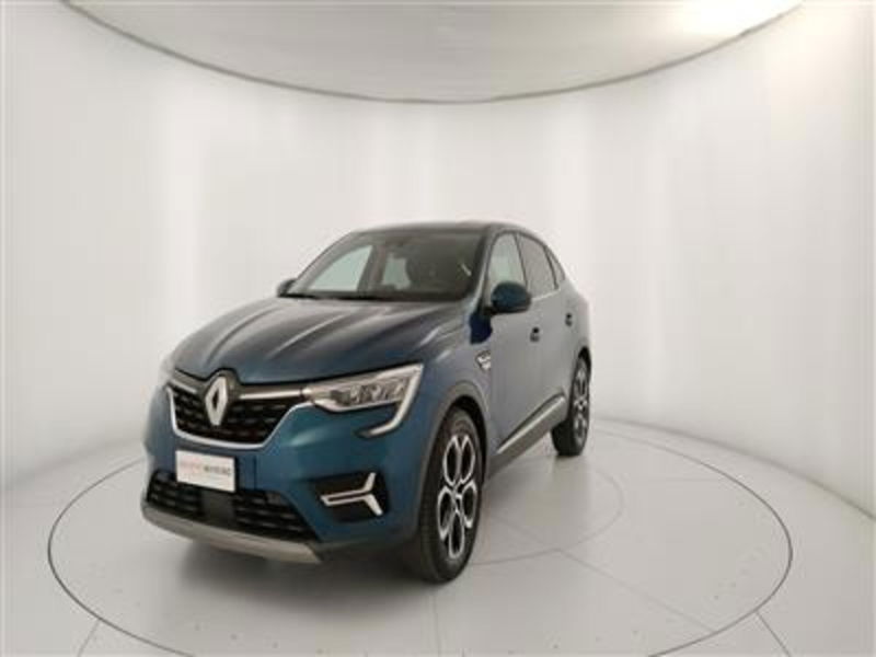 Renault Arkana E-Tech 145 CV Intens  del 2021 usata a Bari