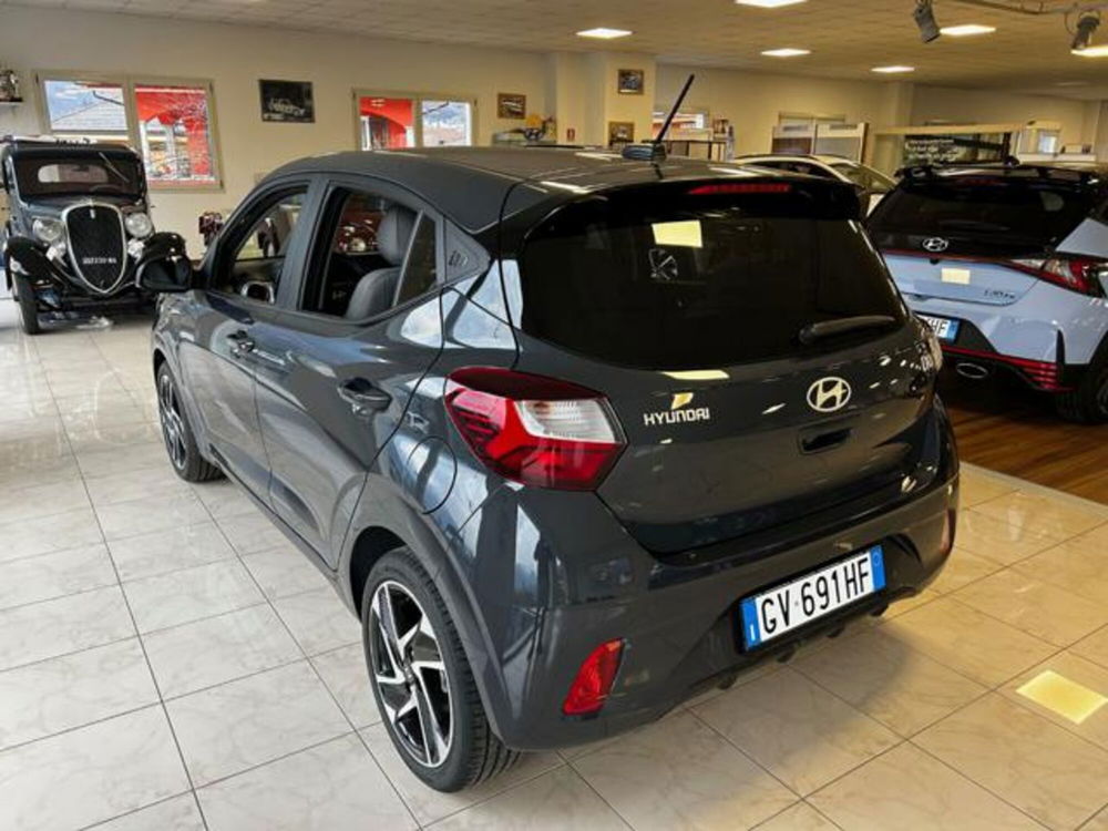 Hyundai i10 nuova a Verbano Cusio Ossola (3)