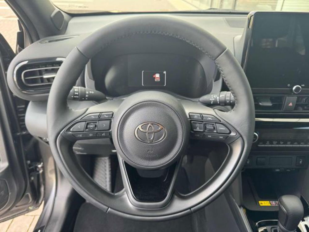 Toyota Yaris Cross nuova a Padova (8)