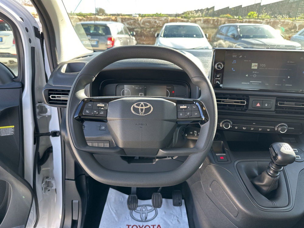 Toyota Proace City Verso nuova a Ragusa (10)