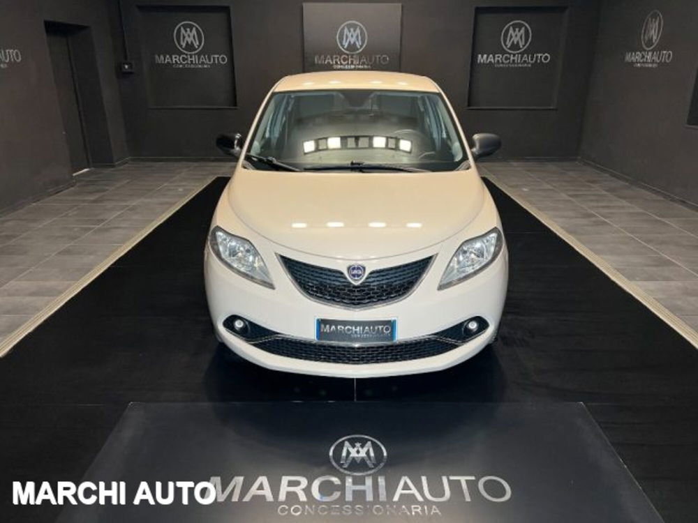 Lancia Ypsilon usata a Perugia (2)