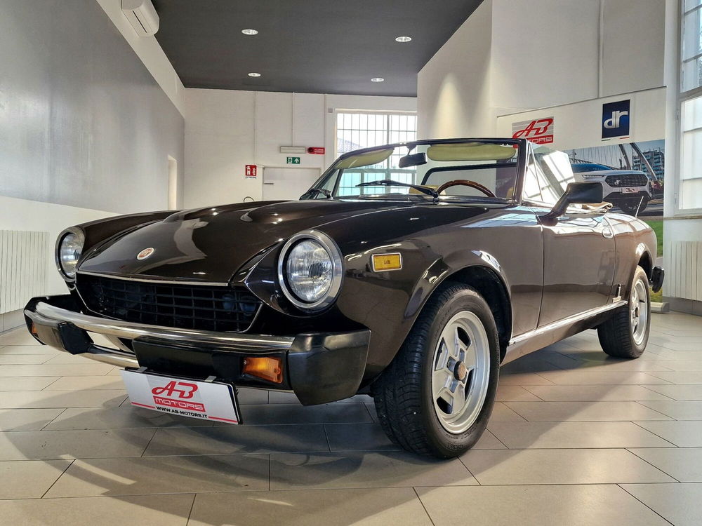 Fiat 124 spider usata a Varese