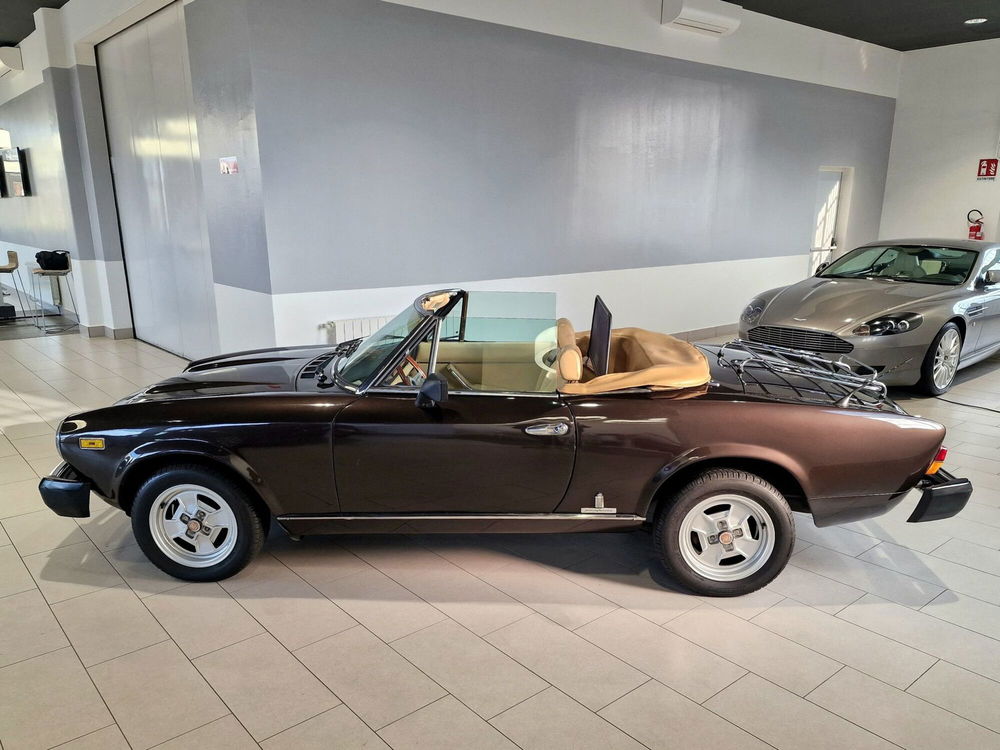 Fiat 124 spider usata a Varese (8)