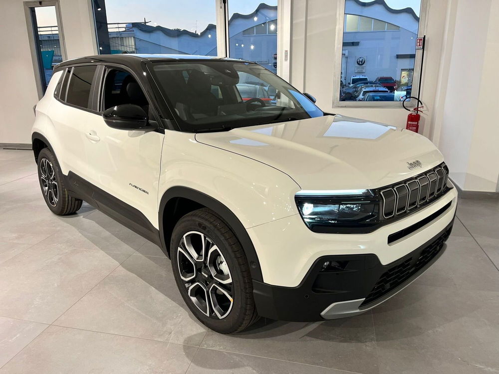 Jeep Avenger nuova a Milano (3)