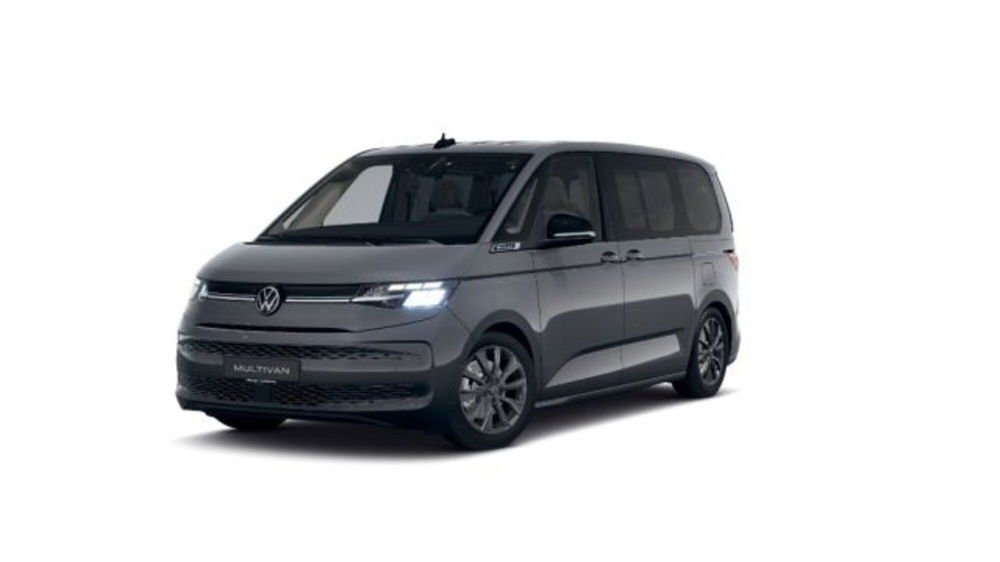 Volkswagen Multivan nuova a Cuneo