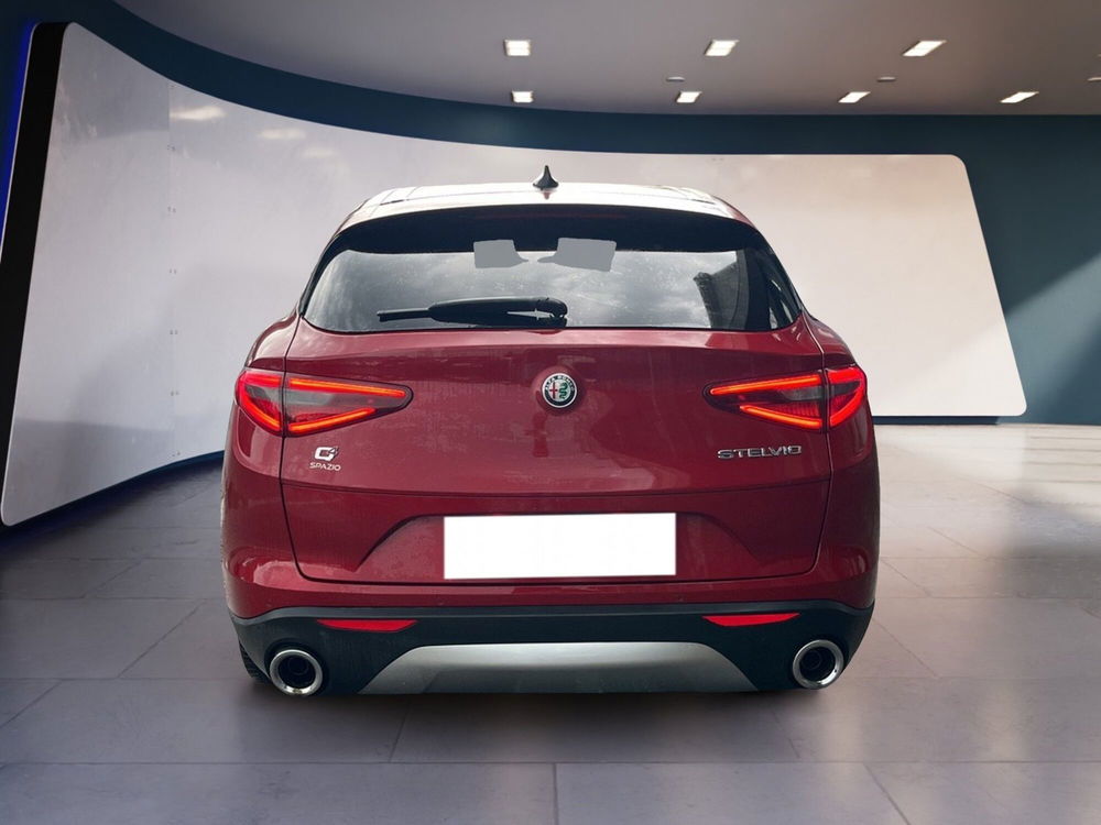 Alfa Romeo Stelvio usata a Torino (6)