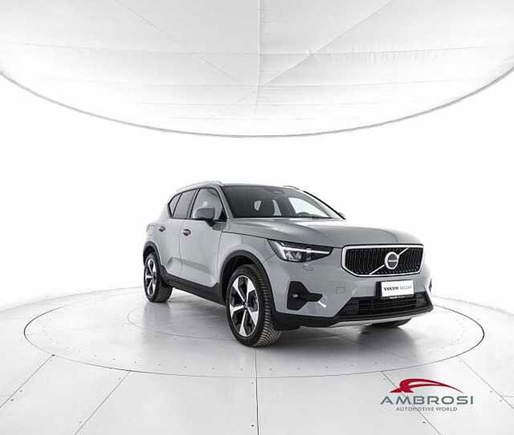 Volvo XC40 usata a Viterbo (2)