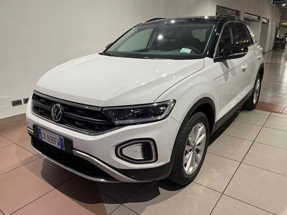 Volkswagen T-Roc nuova a Genova