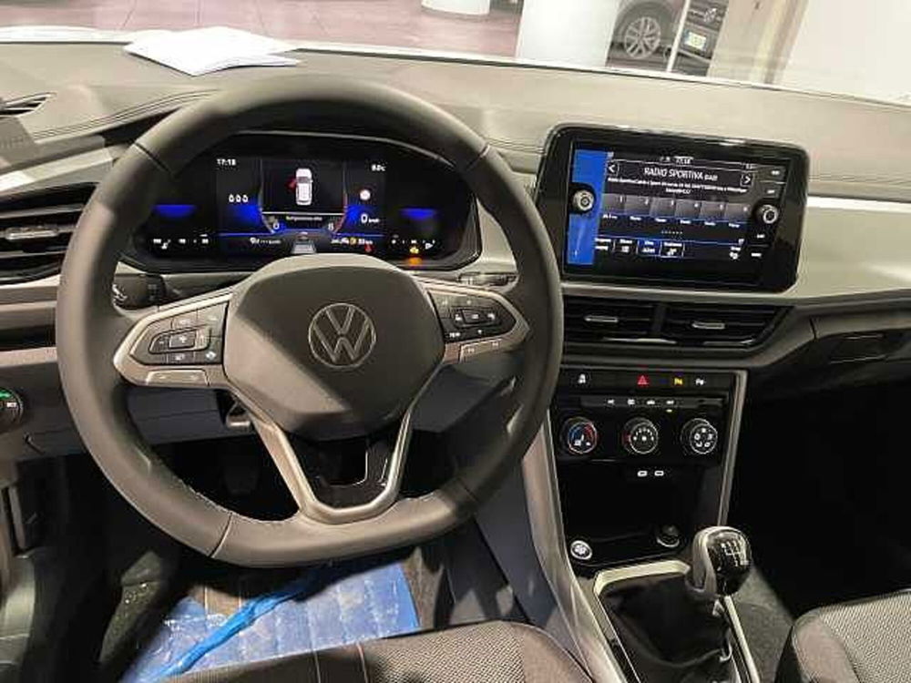 Volkswagen T-Roc nuova a Genova (11)