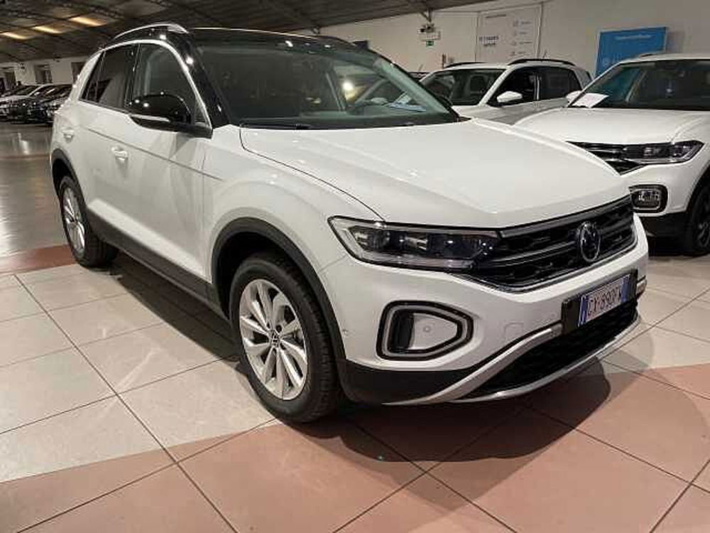 Volkswagen T-Roc nuova a Genova (6)