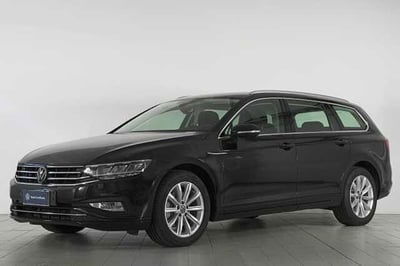 Volkswagen Passat 2.0 tdi scr Business 150cv dsg del 2023 usata a Barni