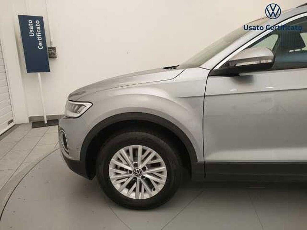 Volkswagen T-Roc nuova a Varese (7)