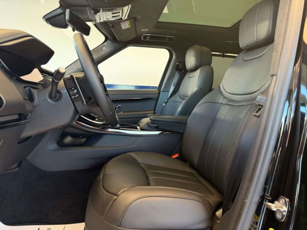 Land Rover Range Rover Sport nuova a Torino (5)