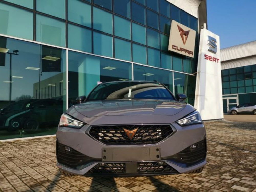 Cupra Leon Station Wagon nuova a Bologna (2)