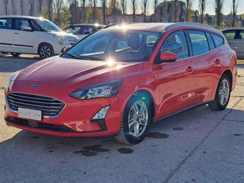 Ford Focus Station Wagon 1.0 EcoBoost Hybrid 125 CV SW Business  del 2020 usata a Castenaso